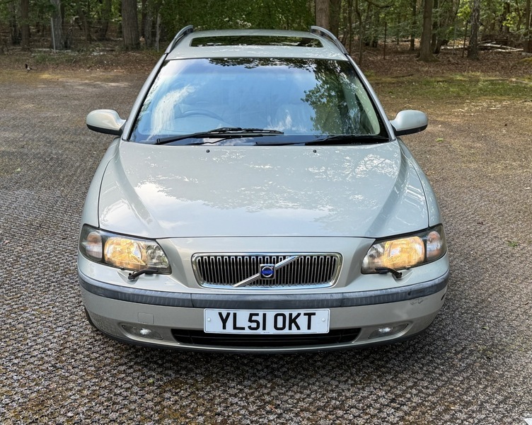 Volvo V70 2.4 Se Silver #7