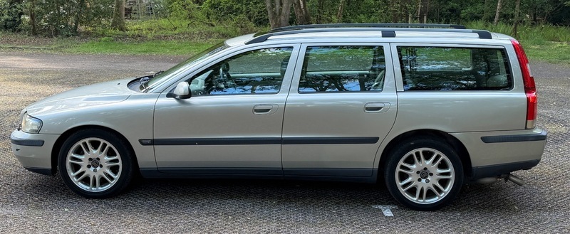 Volvo V70 2.4 Se Silver #13