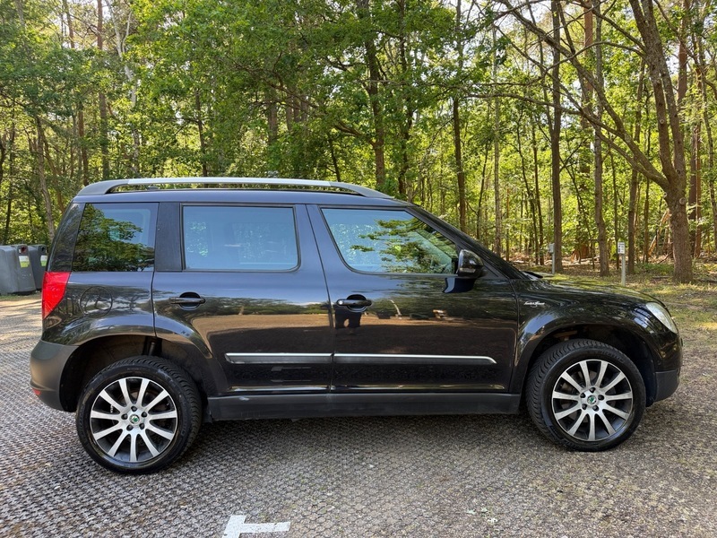 Skoda Yeti Laurin And Klement Tdi BD13XKG Black #5
