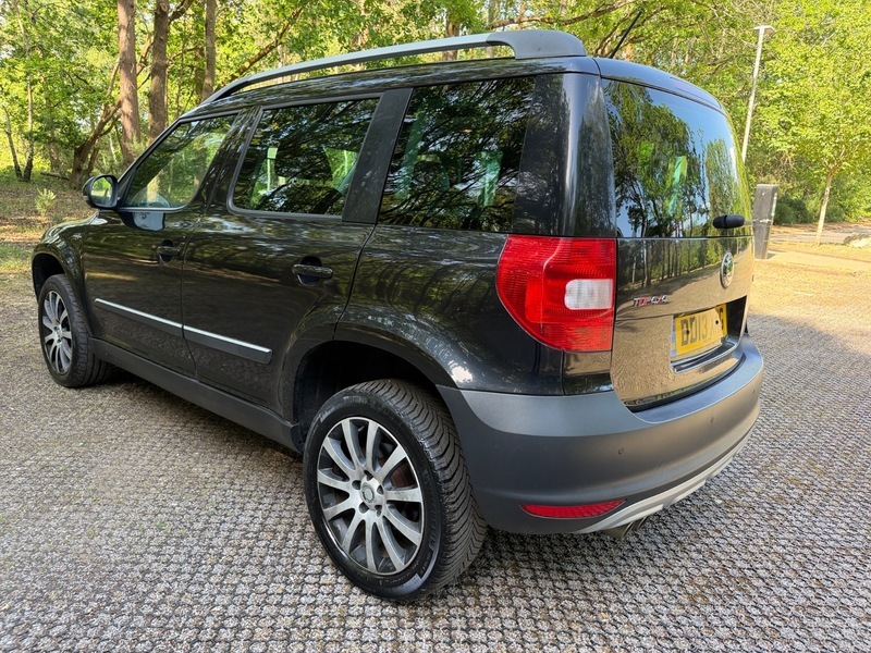 Skoda Yeti Laurin And Klement Tdi BD13XKG Black #4