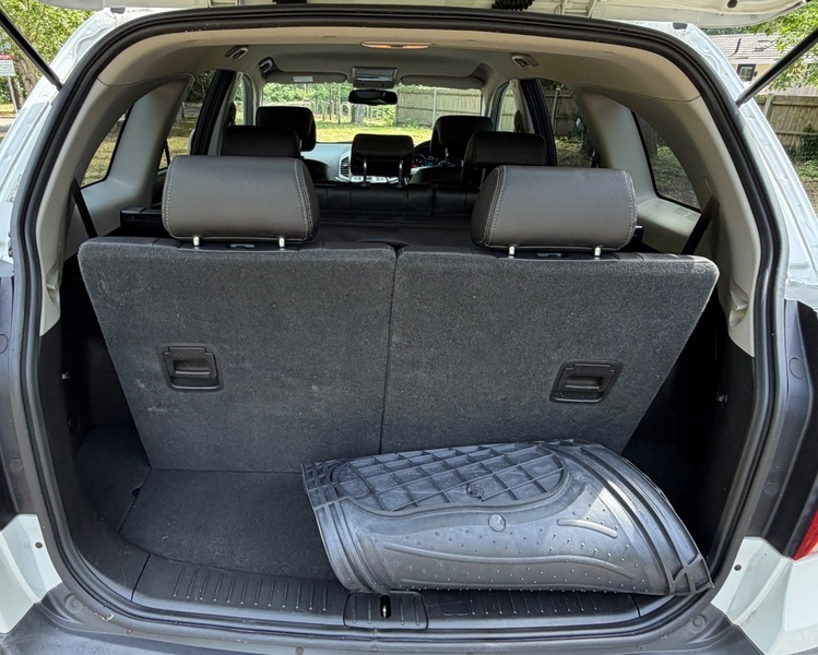 Chevrolet Captiva  Grey #30