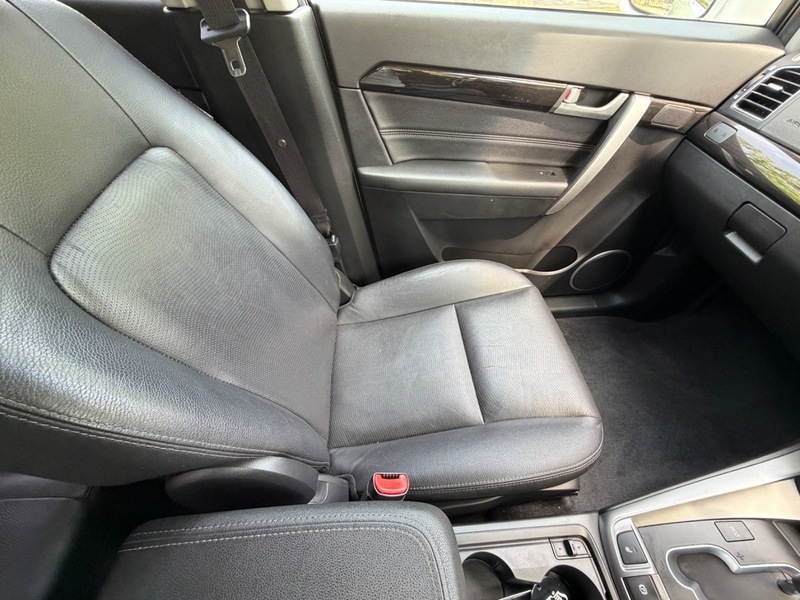Chevrolet Captiva  Grey #51