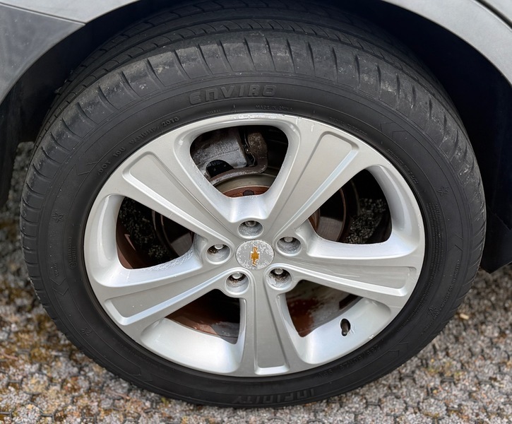 Chevrolet Captiva  Grey #15