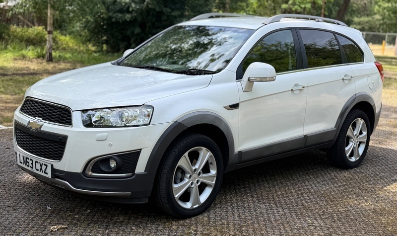 Chevrolet Captiva  Grey #11