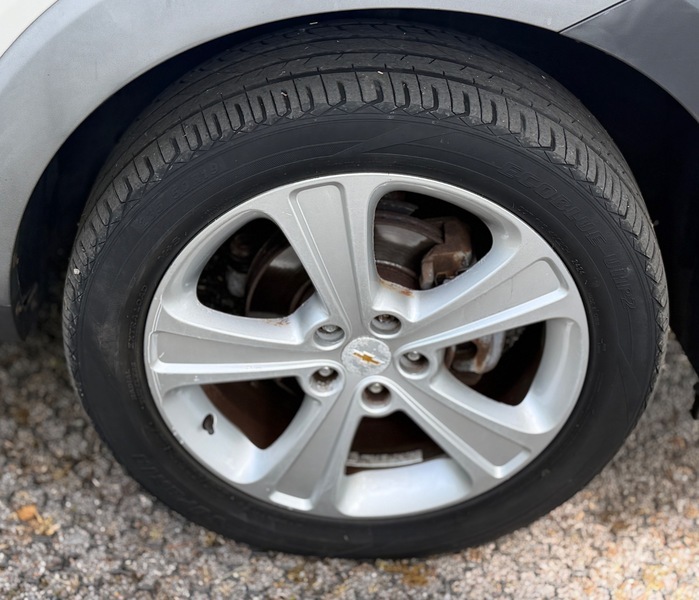Chevrolet Captiva  Grey #18