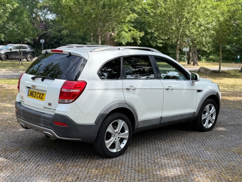 Chevrolet Captiva  Grey #9