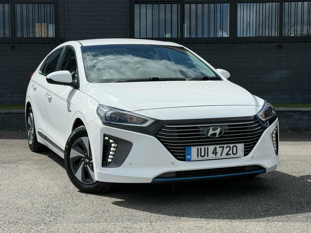 Hyundai Ioniq Hatchback 1.6 H-gdi Premium Se Dct Euro 6 Ss White