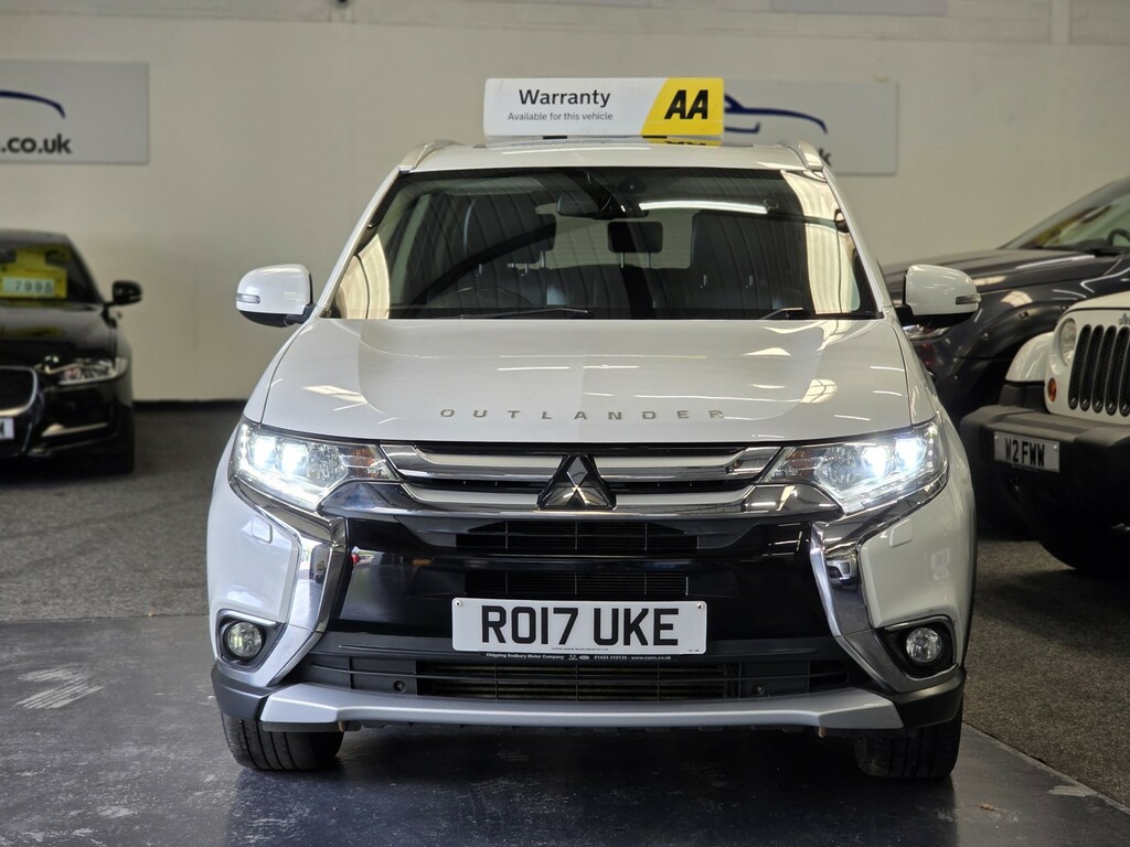 Mitsubishi Outlander Suv 2.2 Di-d Gx4 201717 RO17UKE White #3