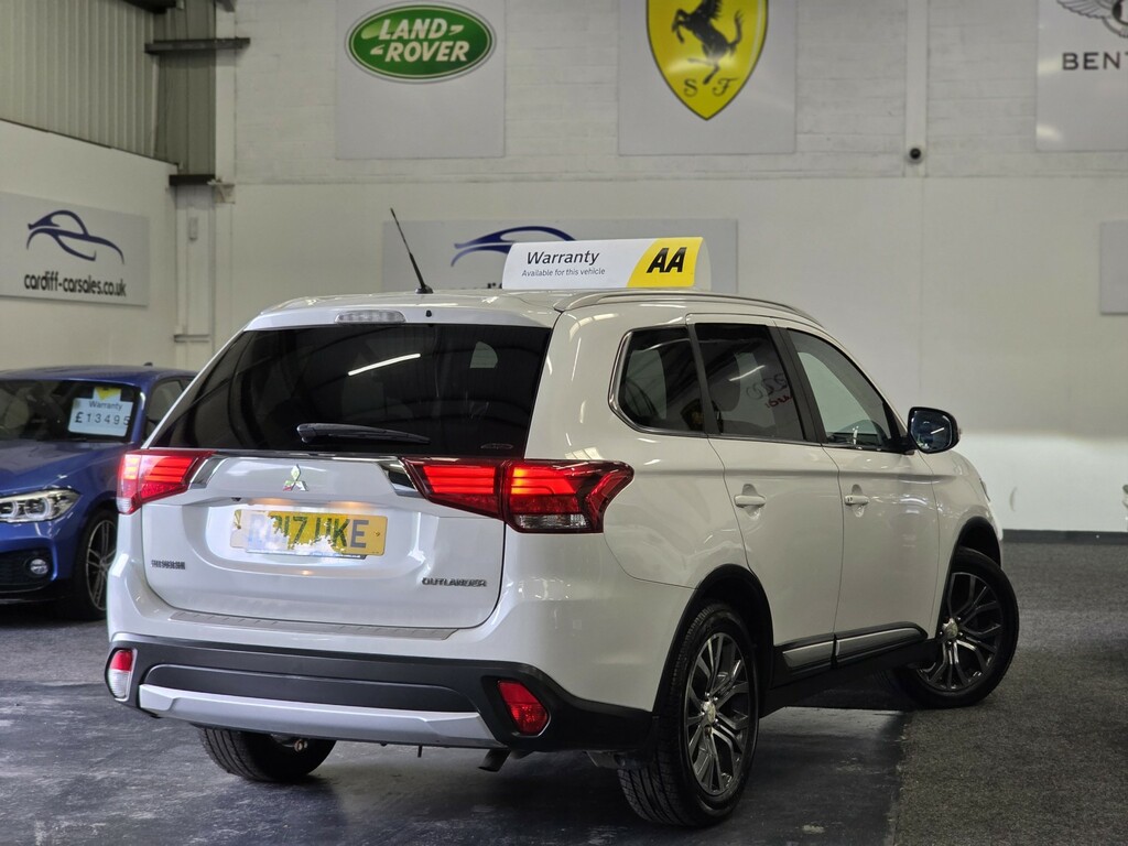Mitsubishi Outlander Suv 2.2 Di-d Gx4 201717 RO17UKE White #5