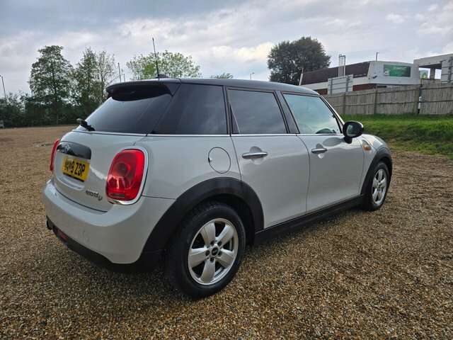 Mini Hatch Cooper D Hatchback DU18ZDP Silver #5