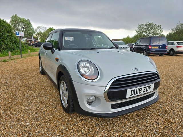 Mini Hatch Cooper D Hatchback Silver