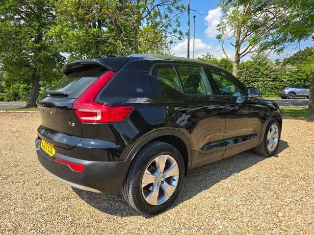 Volvo XC40 T3 Momentum Suv EJ22EOC Black #6