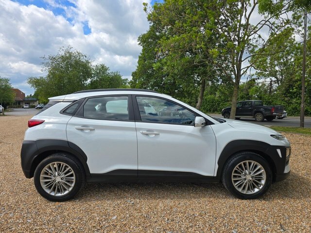 Hyundai Kona T-gdi Blue Drive Se PN18XKC White #4