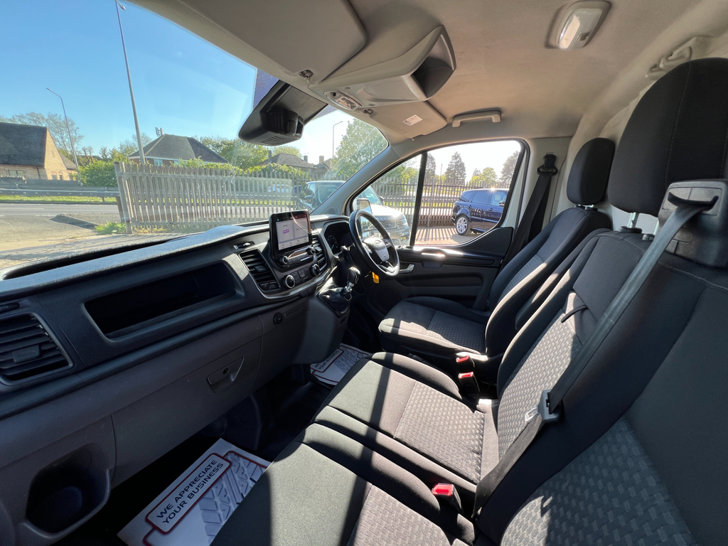Ford Transit Custom 2.0 300 Ecoblue Trend Panel Van CU22HUZ White #3