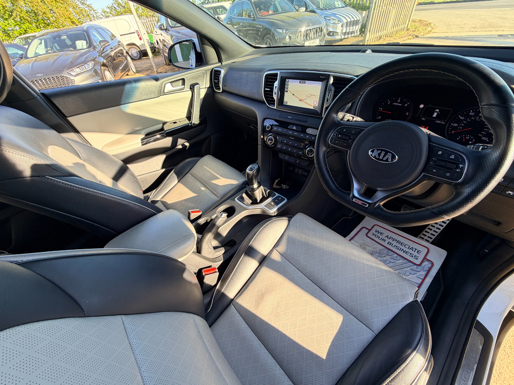 Kia Sportage 2.0 Crdi Gt-line Suv Awd Euro 6 RK67RUJ White #3