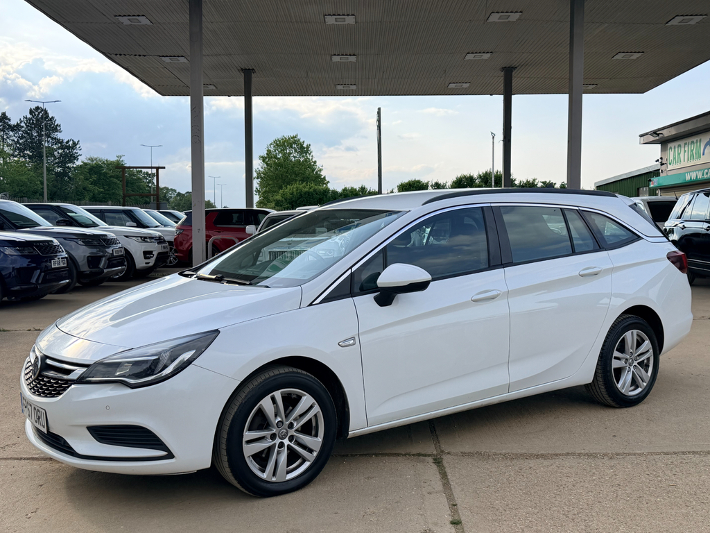 Vauxhall Astra 1.0I Turbo Ecotec Tech Line Nav Sports Tourer White