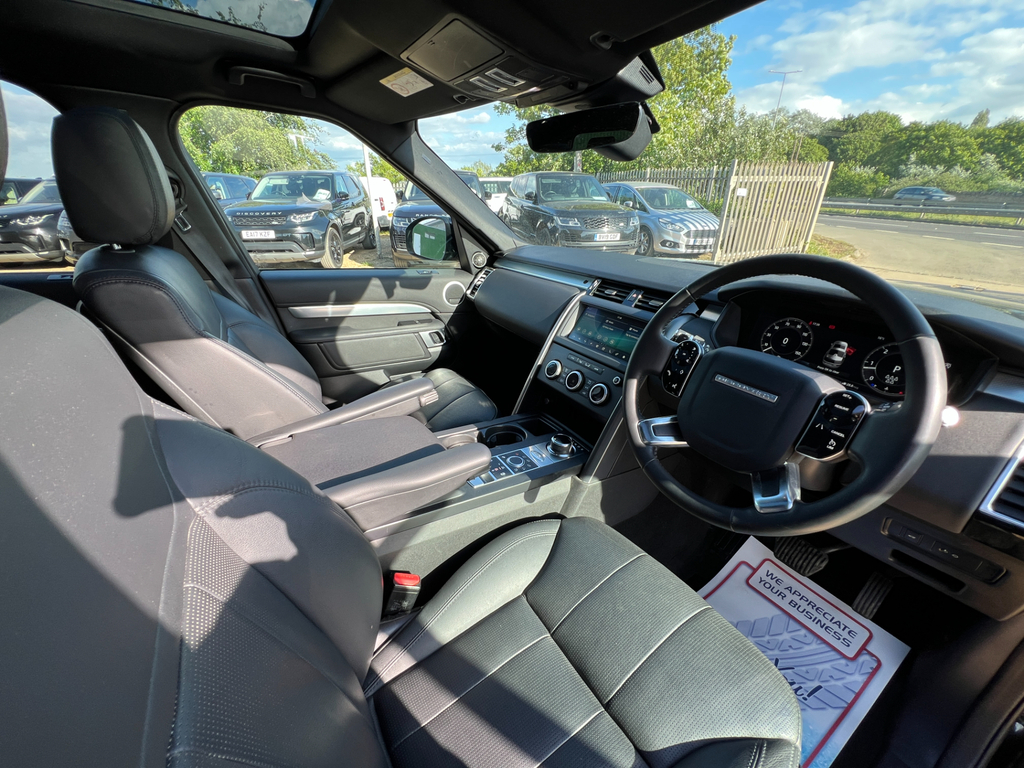 Land Rover Discovery 3.0 Sd V6 Landmark Edition Suv 4Wd PK69SZC Black #3