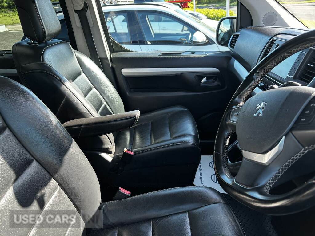 Peugeot Traveller 2.0 Bluehdi 180 Allure Standard Eat6 Grey #4