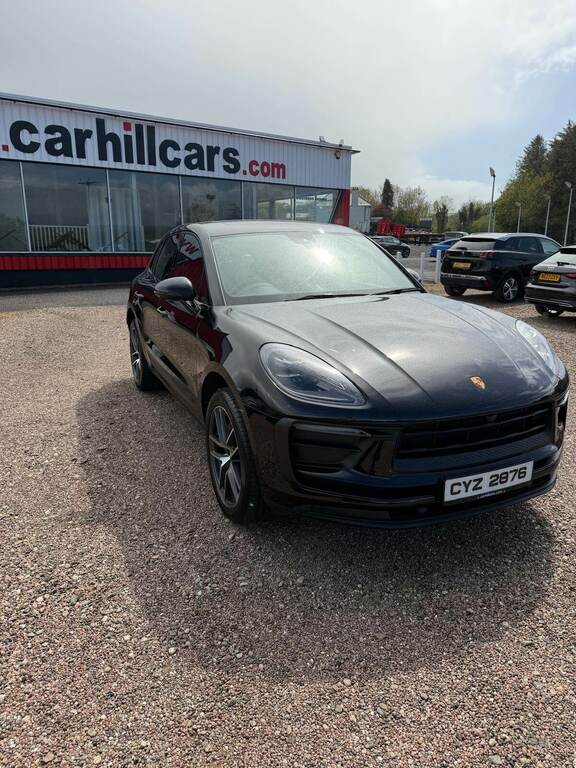 Porsche Macan 5dr Pdk CYZ2876 Black #6