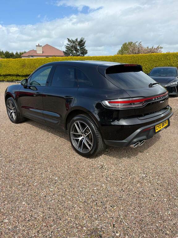 Porsche Macan 5dr Pdk CYZ2876 Black #2