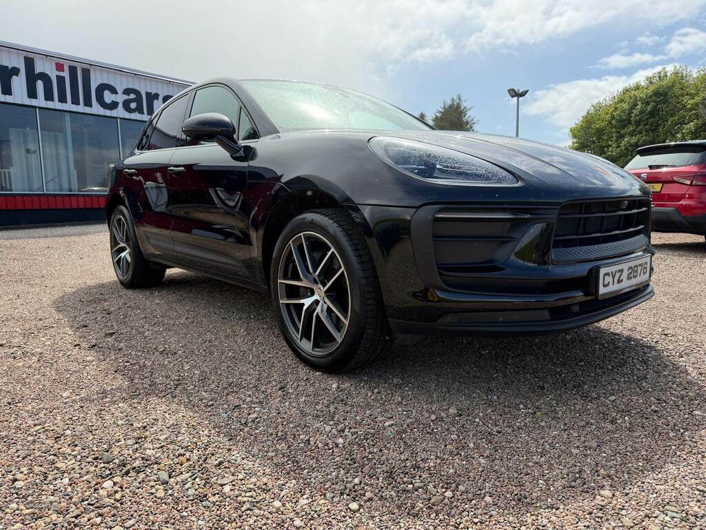 Porsche Macan 5dr Pdk Black