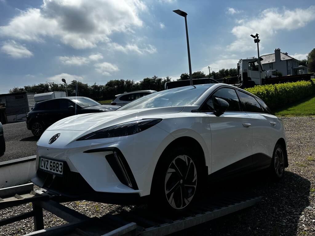 MG MG4 150Kw Trophy Ev Long Range 64Kwh CVZ6883 White #4