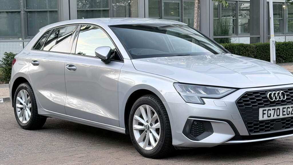 Audi A3 1.0 A3 Sportback 30 Tfsi Technik AK20LAN Silver #4