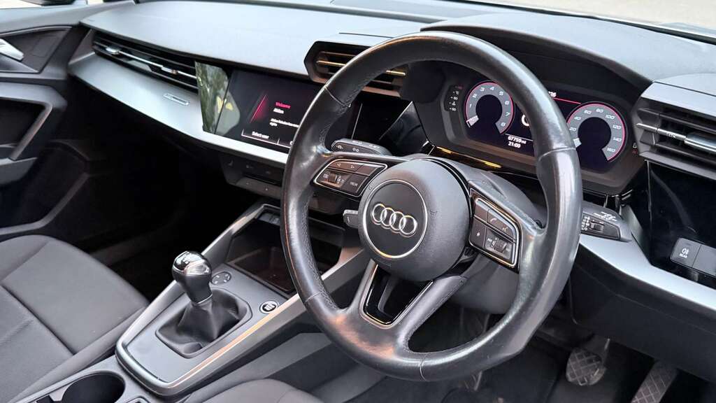 Audi A3 1.0 A3 Sportback 30 Tfsi Technik AK20LAN Silver #2