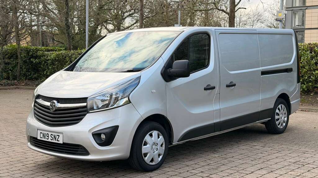 Vauxhall Vivaro 1.6 Vivaro 2900 Sportive Cdti CN19SNZ Silver #5