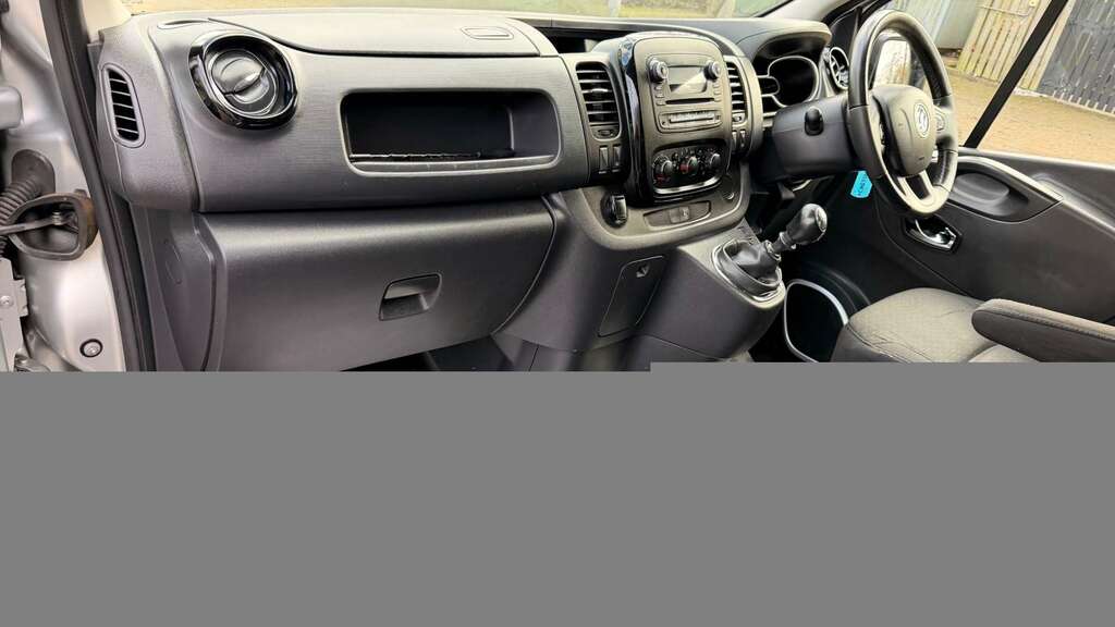 Vauxhall Vivaro 1.6 Vivaro 2900 Sportive Cdti CN19SNZ Silver #3
