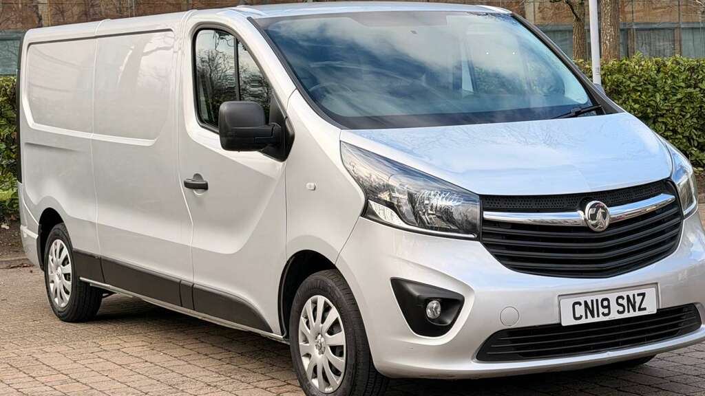 Vauxhall Vivaro 1.6 Vivaro 2900 Sportive Cdti CN19SNZ Silver #6