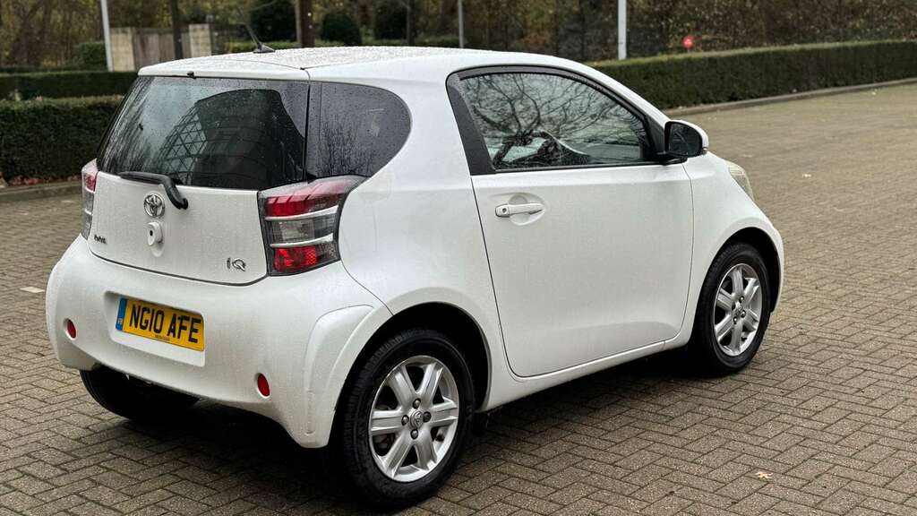 Toyota IQ 1.0 Iq Vvt-i White #6