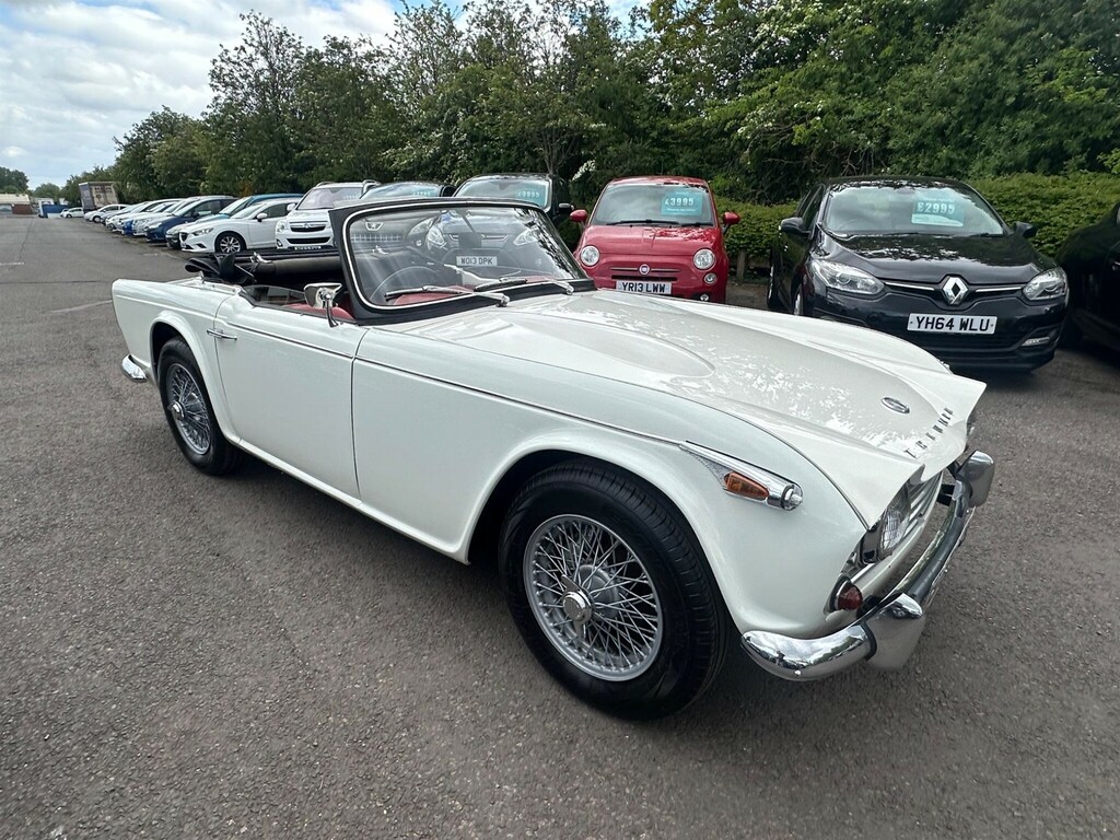 Triumph TR4