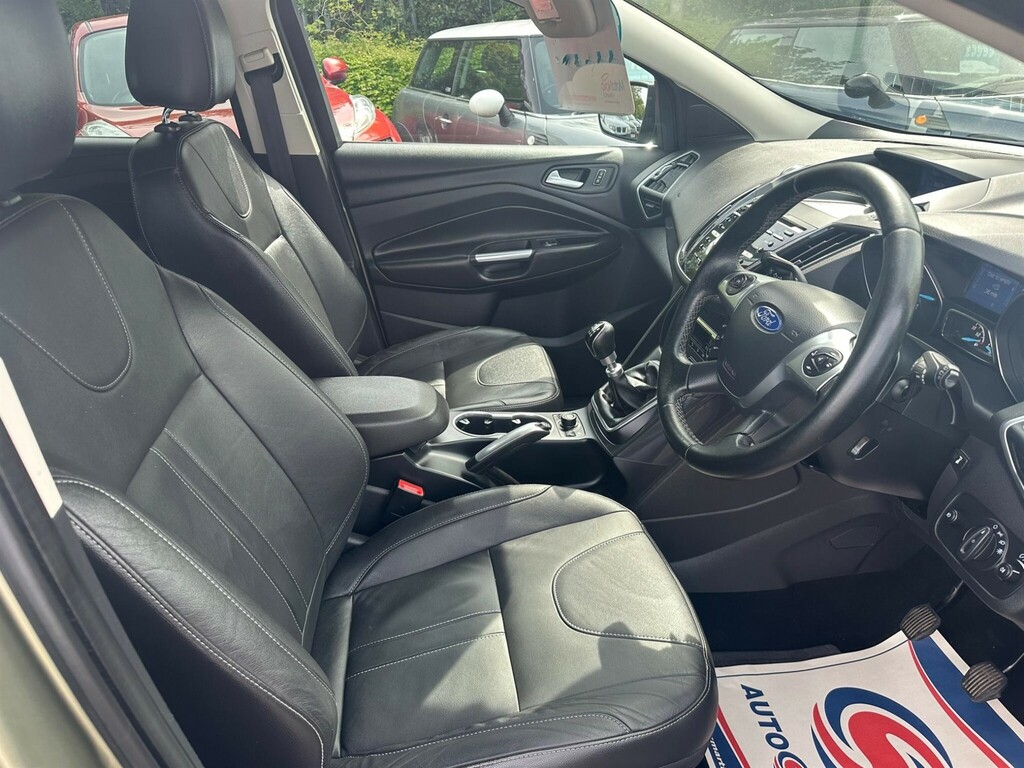Ford Kuga 2.0 Tdci Titanium X Awd Euro 5 CV13NHL Green #5