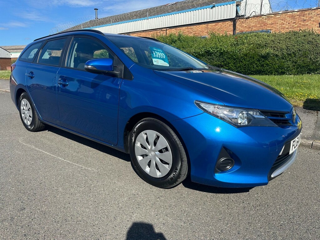 Toyota Auris 1.4 D-4d Active Touring Sports Euro 5 Ss FL64RFE Blue #2