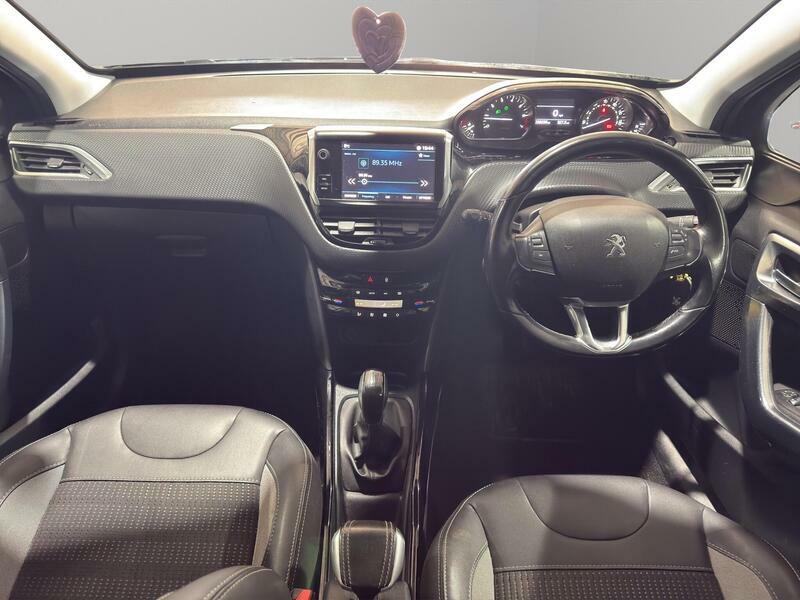 Peugeot 2008 1.2 Puretech Allure Euro 6 S S MJ68BKA #2