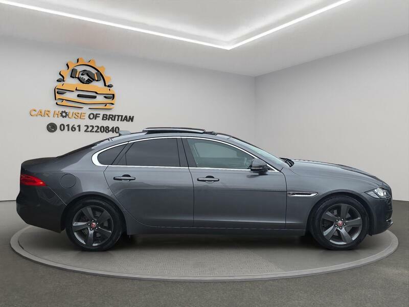 Jaguar XF 2.0D Portfolio Euro 6 S S OV17SWN Grey #5