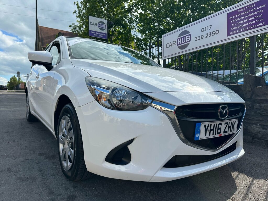 Mazda 2 1.5 Skyactiv-g Se Hatchback Euro White