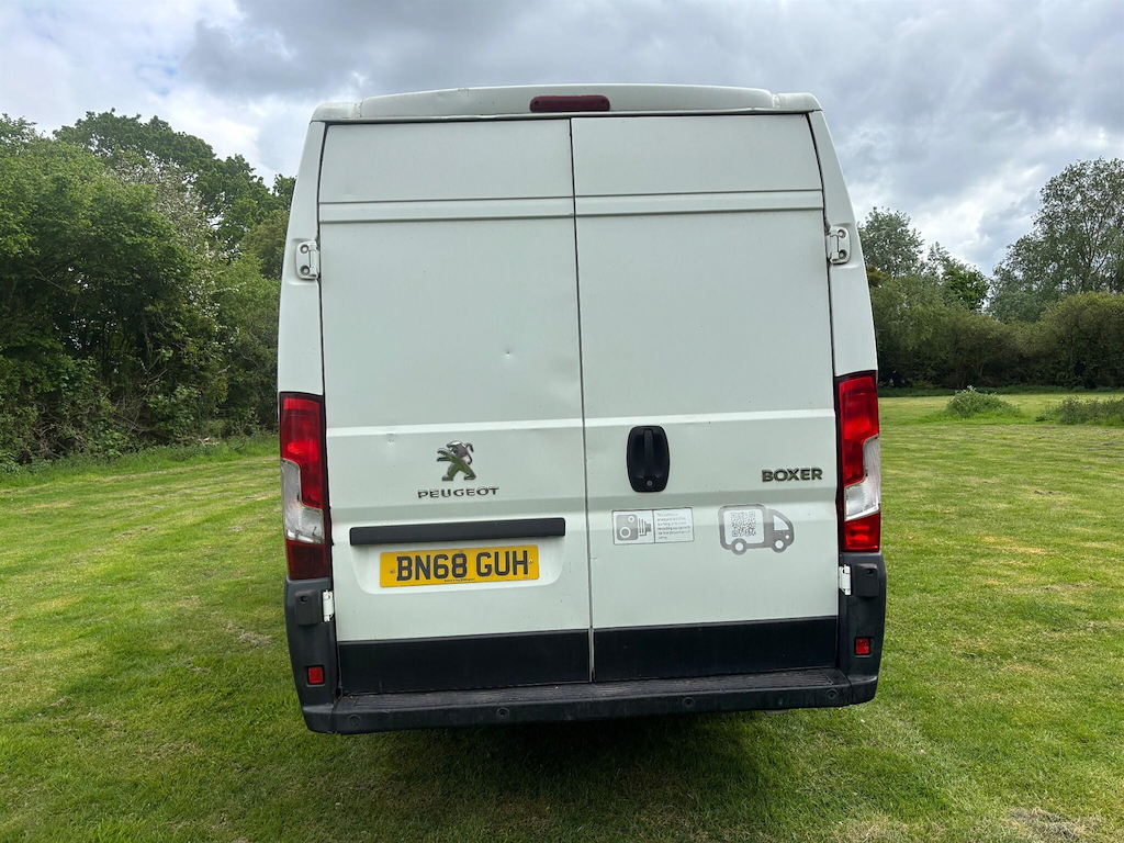 Peugeot Boxer 2.0 Bluehdi 435 Professional L4 H2 Euro 6 BN68GUH White #2