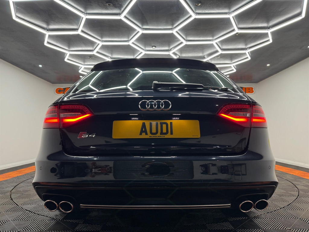 Audi S4 2015 3.0 Tfsi V6 Black Edition Estate S White #20