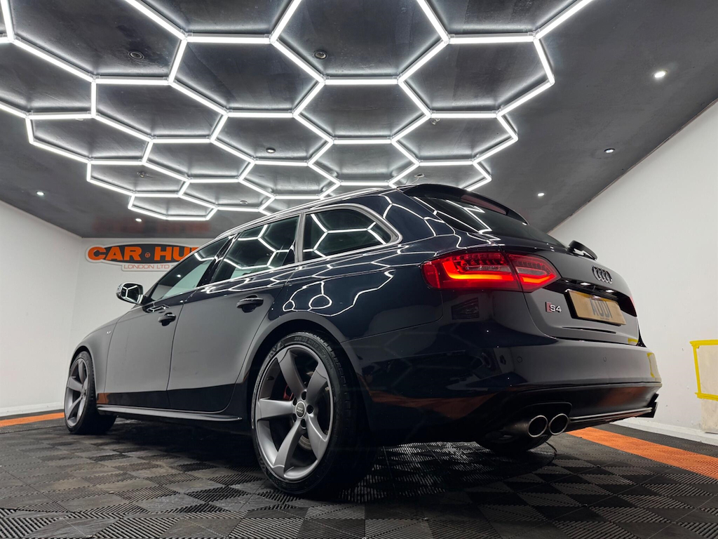 Audi S4 2015 3.0 Tfsi V6 Black Edition Estate S White #15
