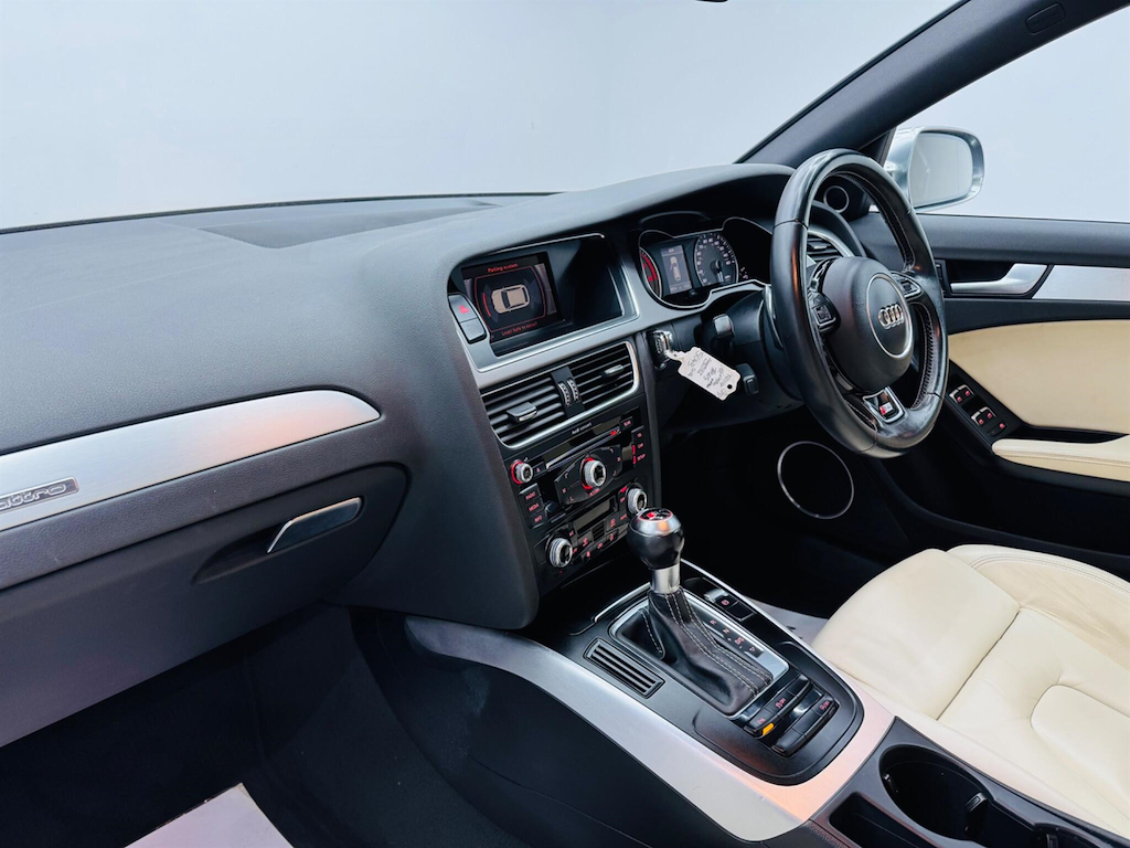 Audi S4 2015 3.0 Tfsi V6 Black Edition Estate S White #49