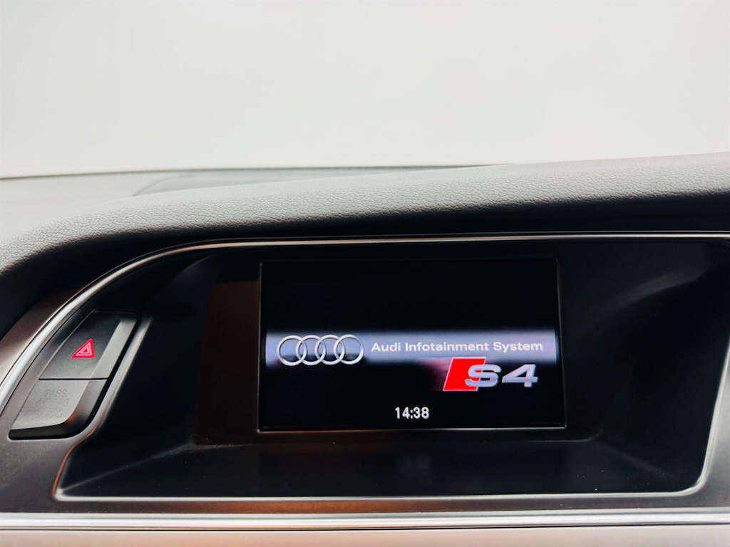 Audi S4 2015 3.0 Tfsi V6 Black Edition Estate S White #60