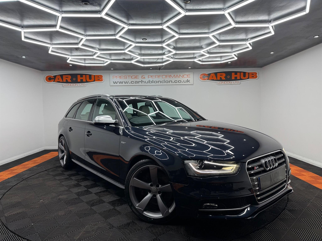 Audi S4 2015 3.0 Tfsi V6 Black Edition Estate S White #1