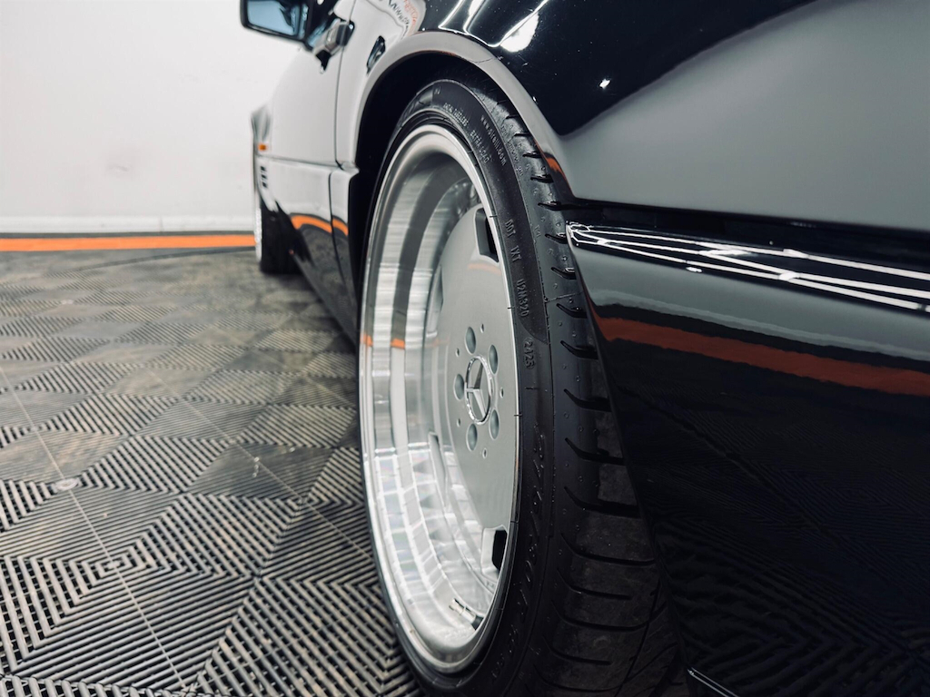 Mercedes-Benz SL Class Sl-24 Valve Blue #33