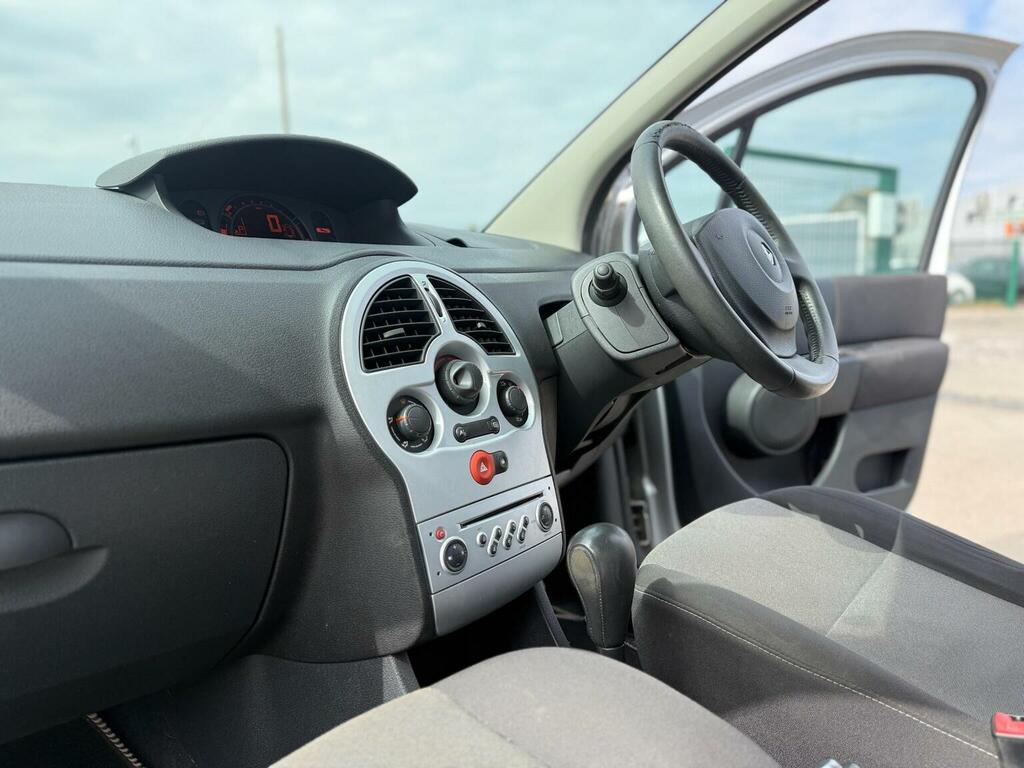 Renault Modus 1.1 Expression 16V 75 Bhp Blue #24
