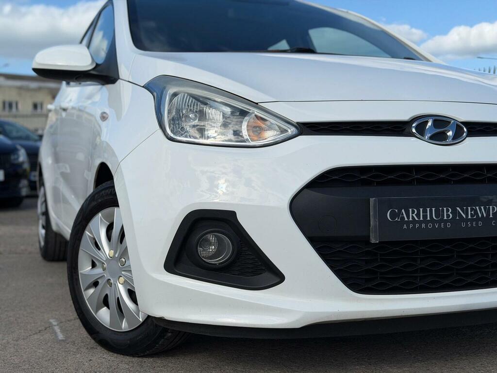 Hyundai I10 Hatchback 1.0 Se Euro 5 201515 PN15TRZ White #5