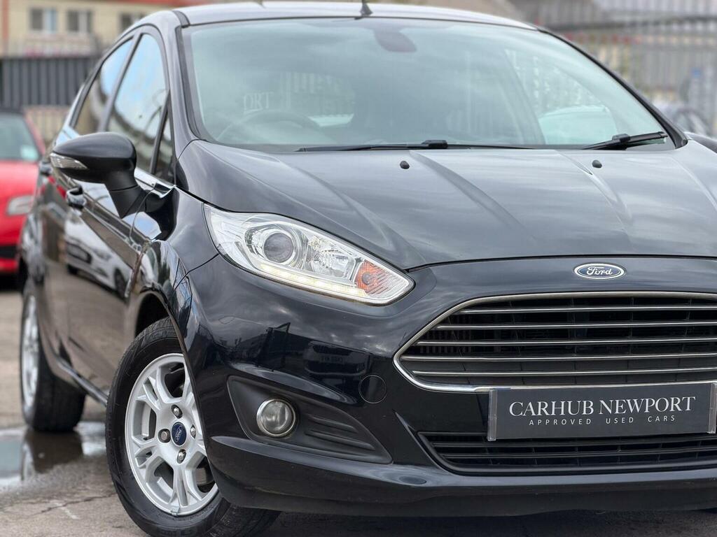 Ford Fiesta Hatchback 1.6 Tdci Econetic Titanium Euro 5 Ss Black #6