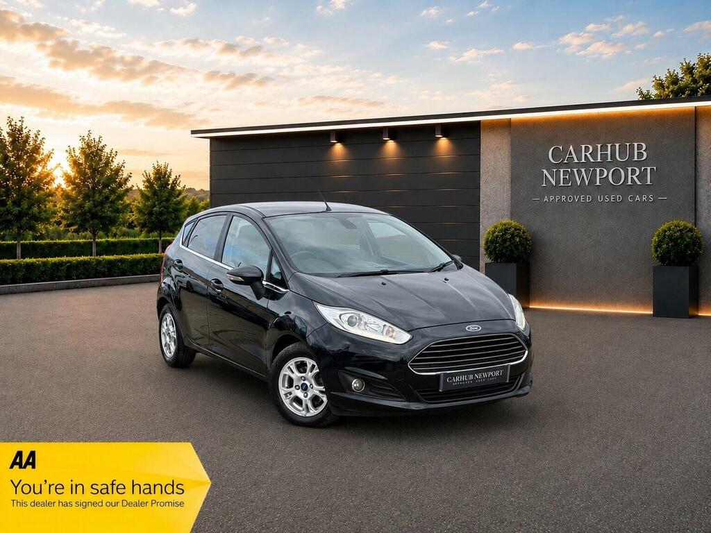 Ford Fiesta Hatchback 1.6 Tdci Econetic Titanium Euro 5 Ss Black