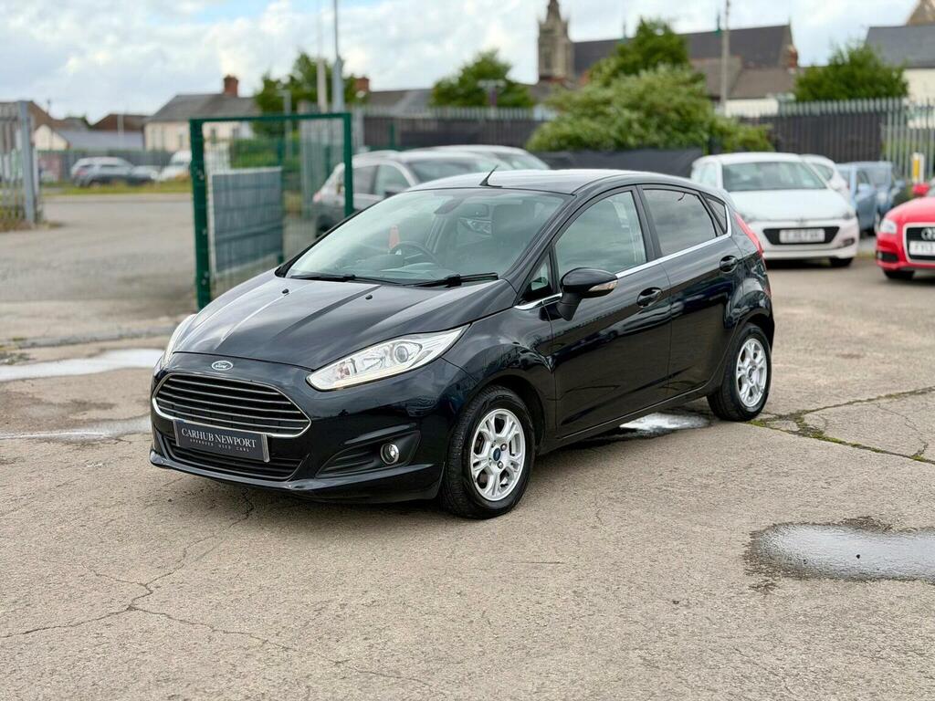 Ford Fiesta Hatchback 1.6 Tdci Econetic Titanium Euro 5 Ss Black #3